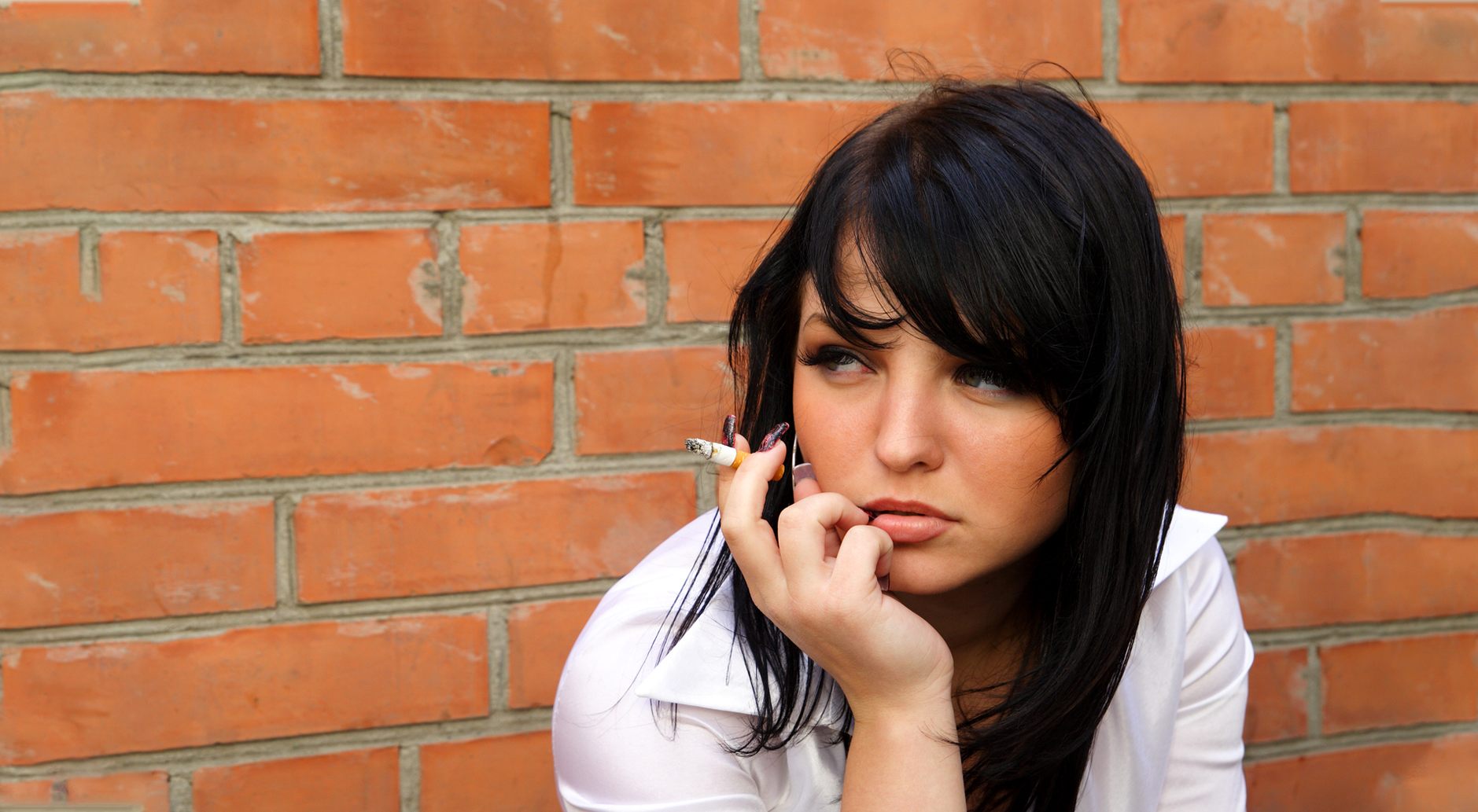 Smoking Linked to Chronic Pain in Women