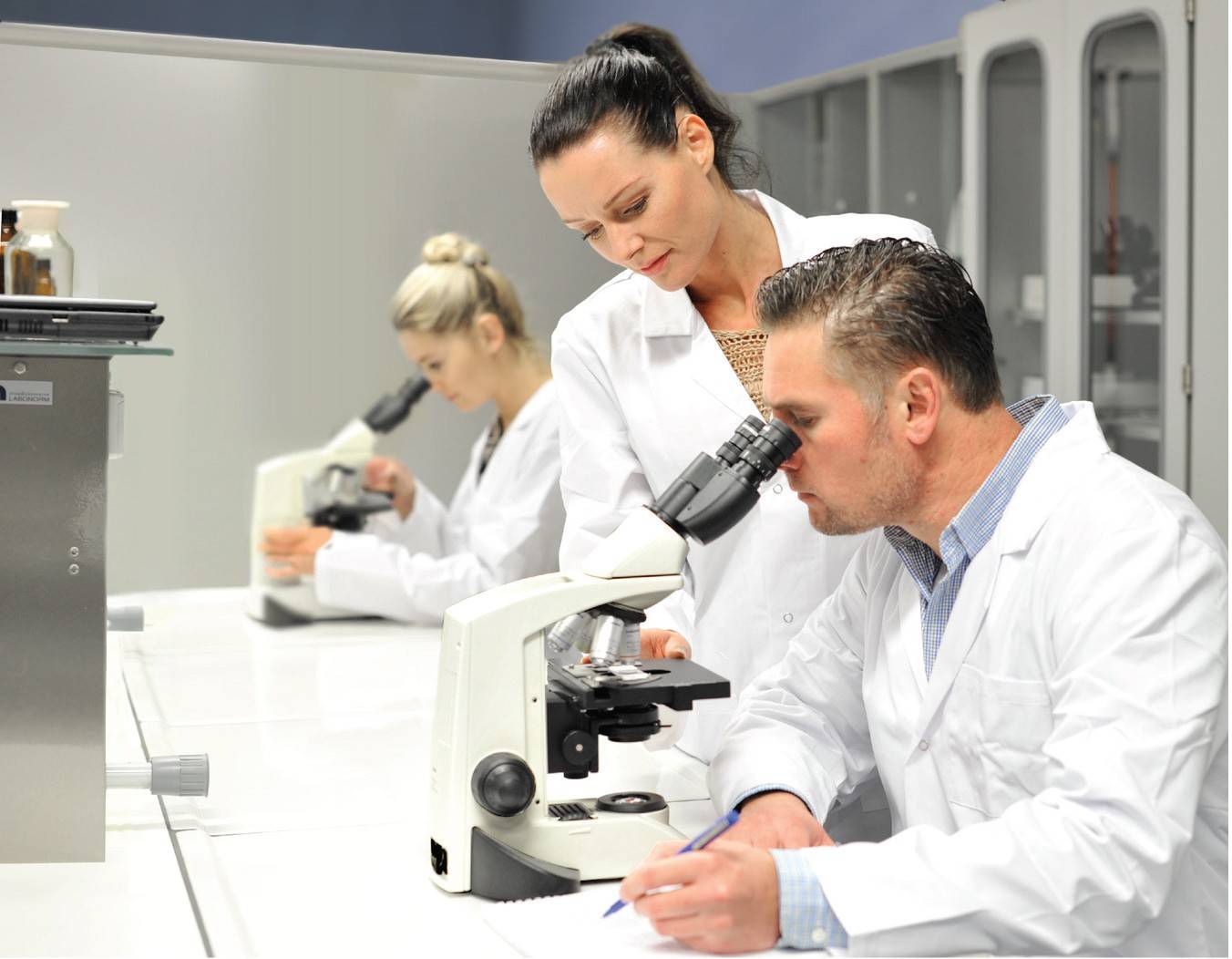 How to Choose the Correct Educational Microscope?