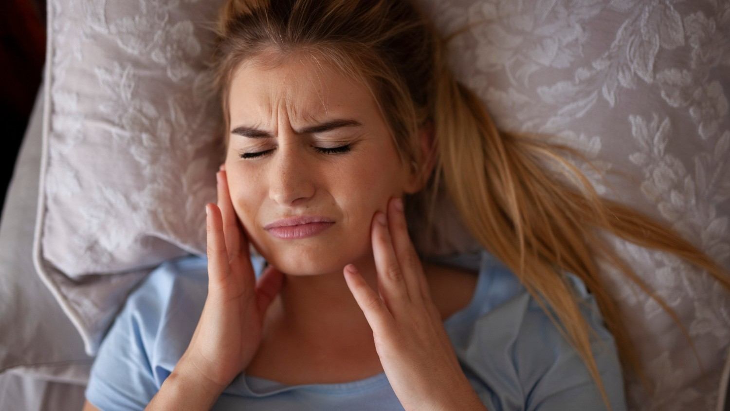 Do I Grind My Teeth at Night? Signs to Watch For and When You Need a Night Guard