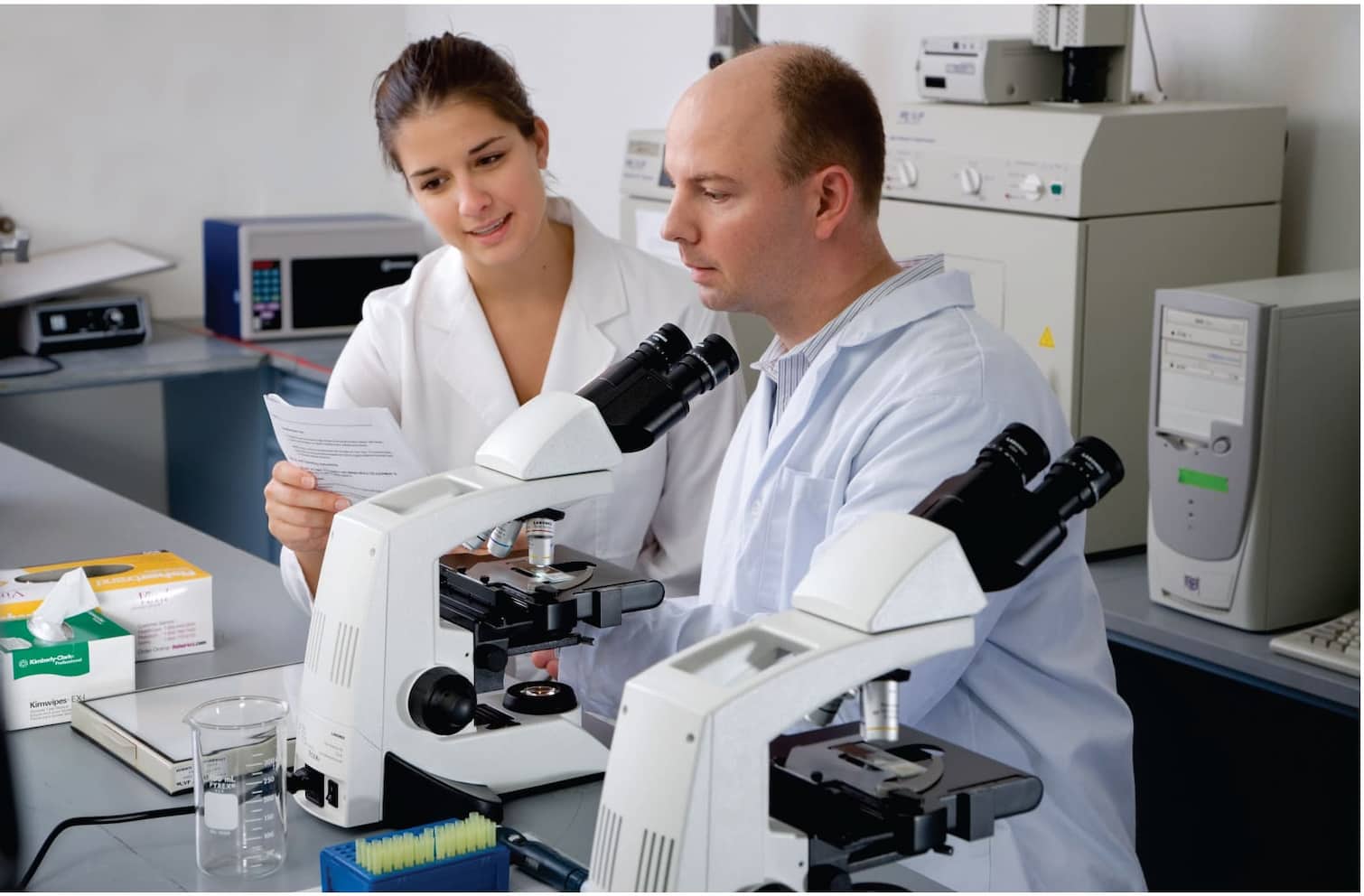 How to Choose the Right Microscope